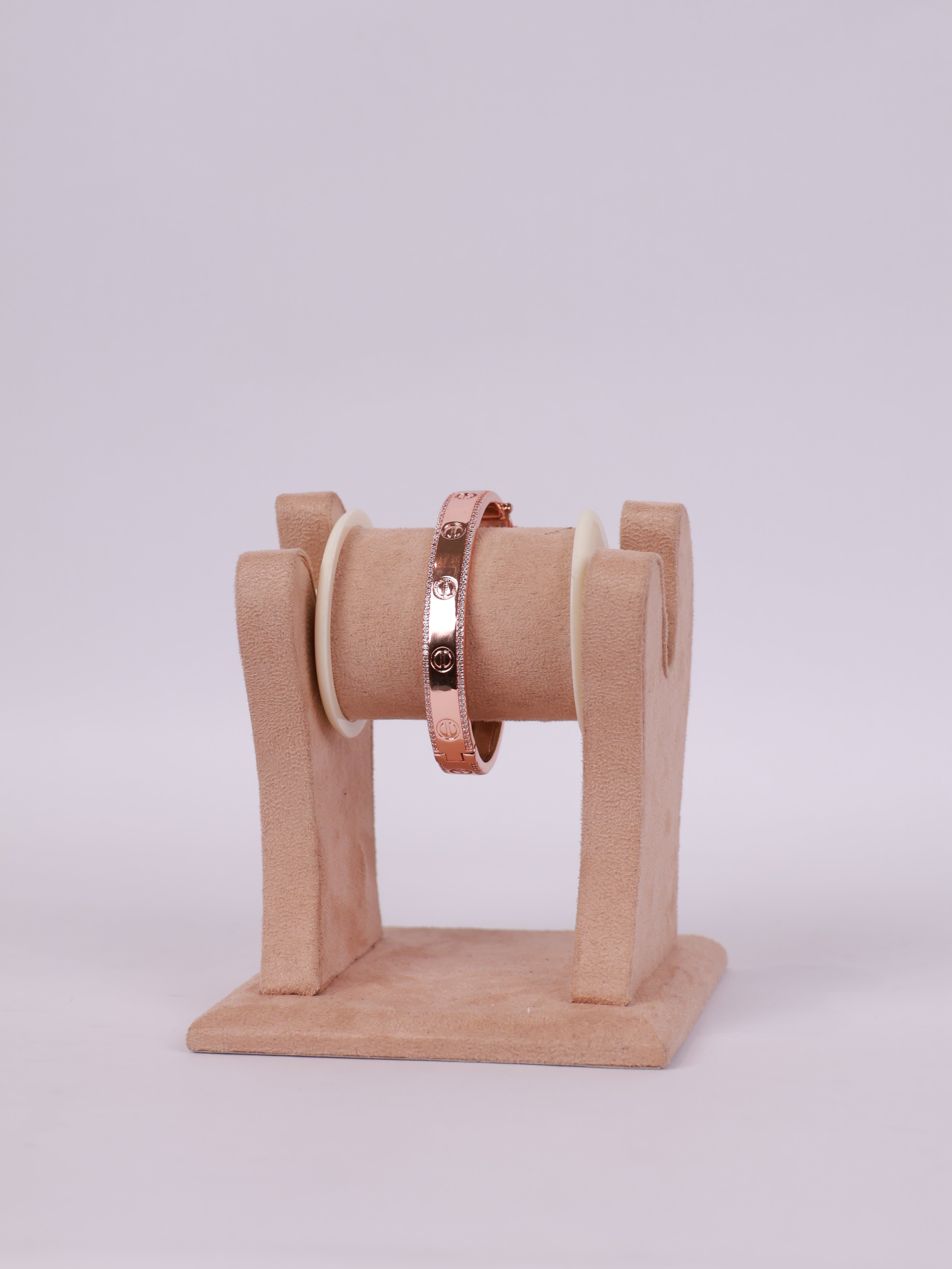Elegant Rose Gold Pavé Screw-Motif Bracelet