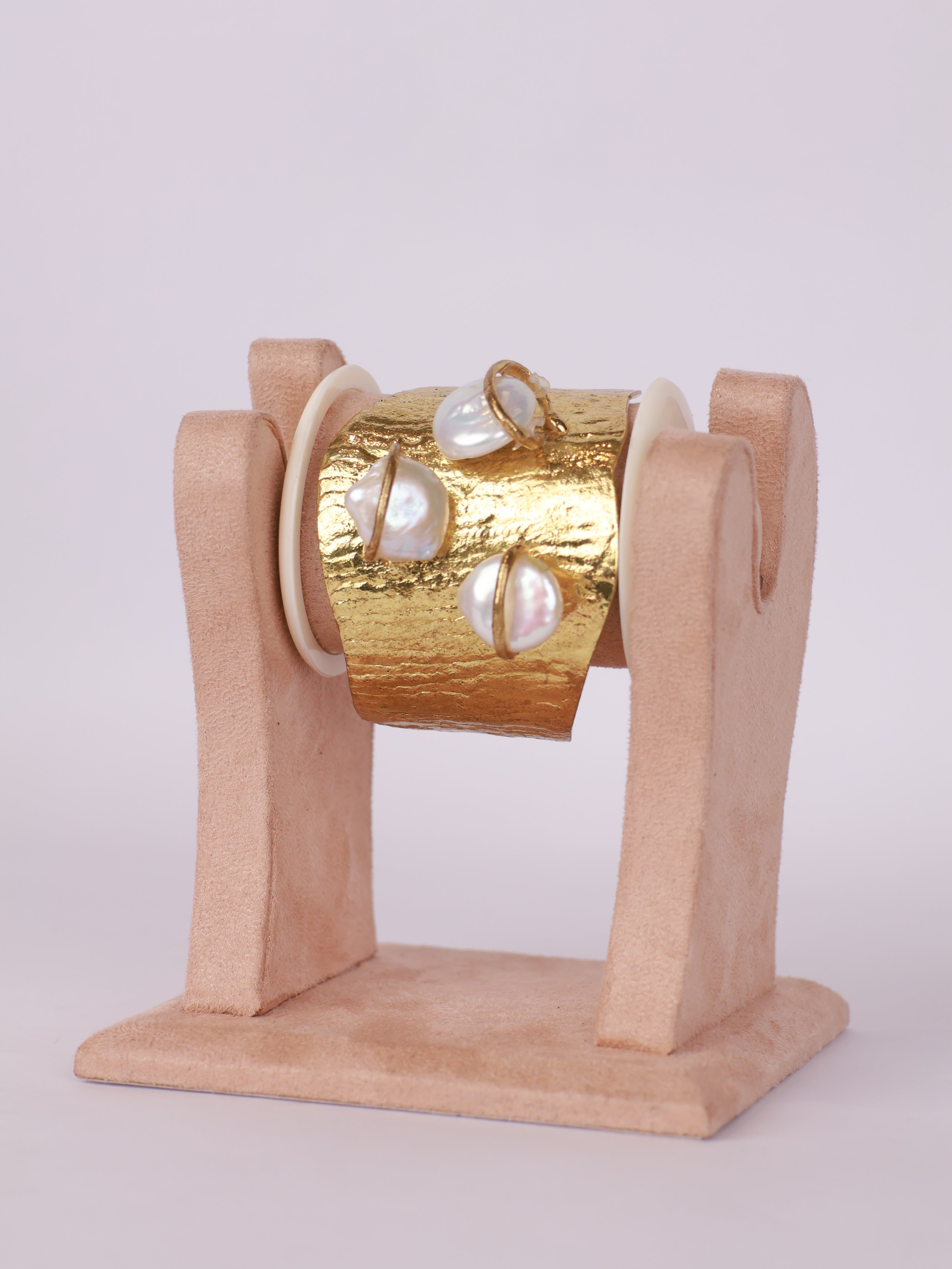 Artisan Baroque Pearl Hammered Gold Cuff