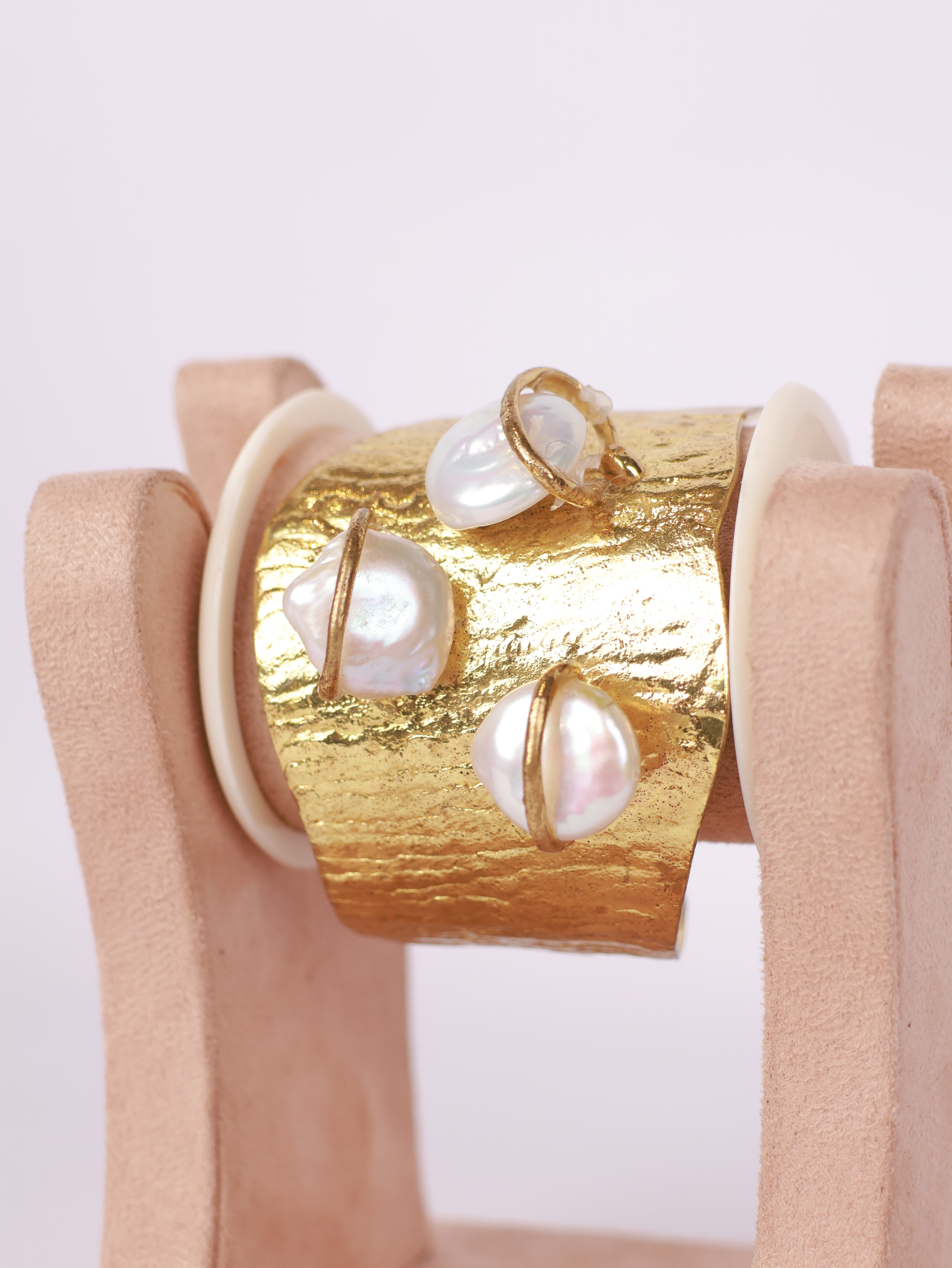 Artisan Baroque Pearl Hammered Gold Cuff