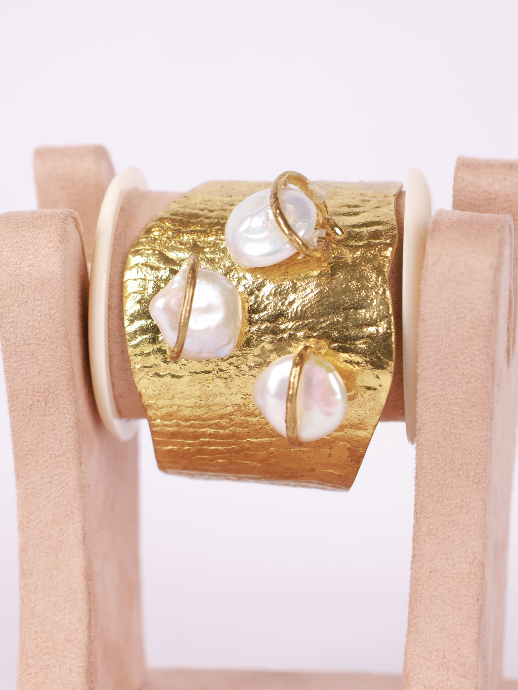 Artisan Baroque Pearl Hammered Gold Cuff
